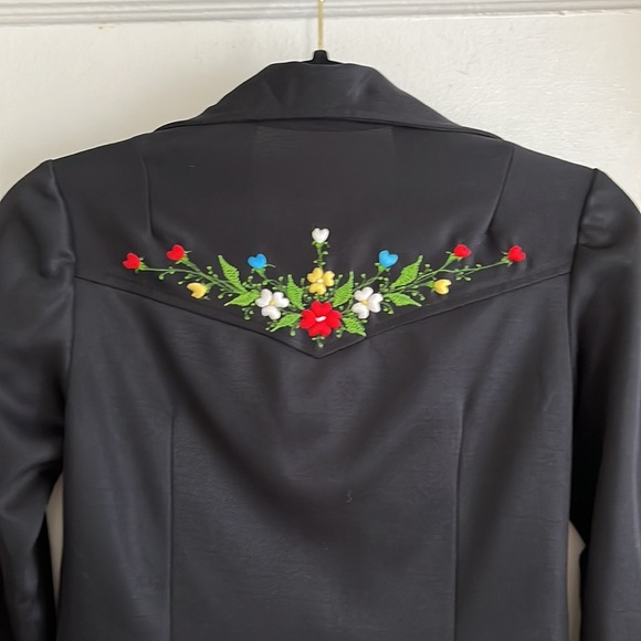 70s Vintage Western Floral Embroidered Dagger Collar Button Down Top Black - Picture 5 of 14